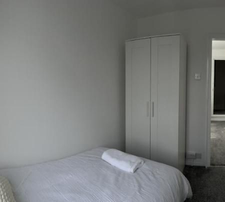 Crown Road Apartment Sittingbourne Eksteriør bilde